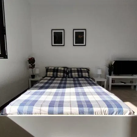 Apartment Lavi - Lakeside L&b