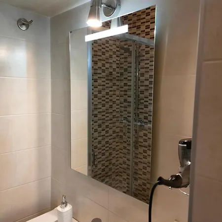 Lavi - Lakeside L&b דירה מילאנו